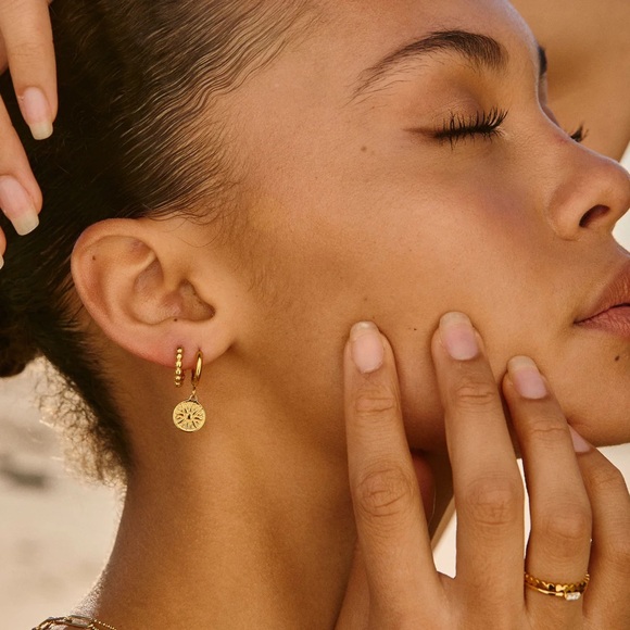 Atolea - Golden Sun Earrings - 18k Gold, Waterproof - New with Dust Bag - Picture 8 of 8